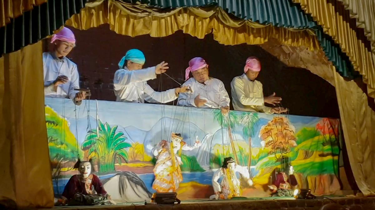 Myanmar, traditional - Puppet show