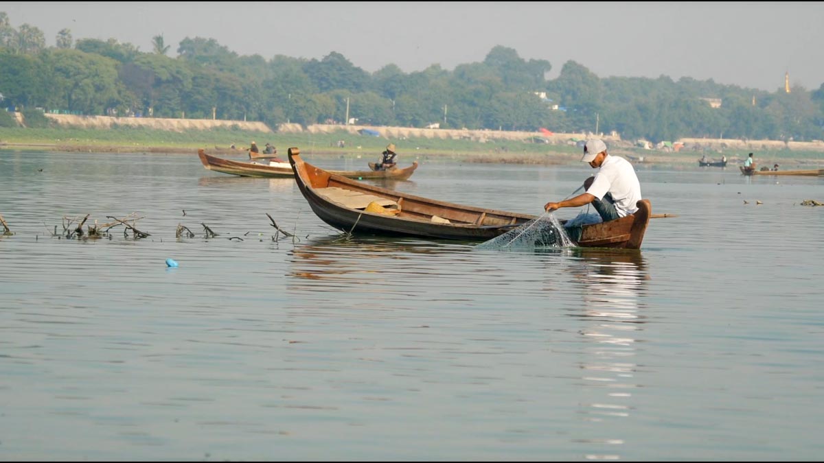 Myanmar, traditional fishing