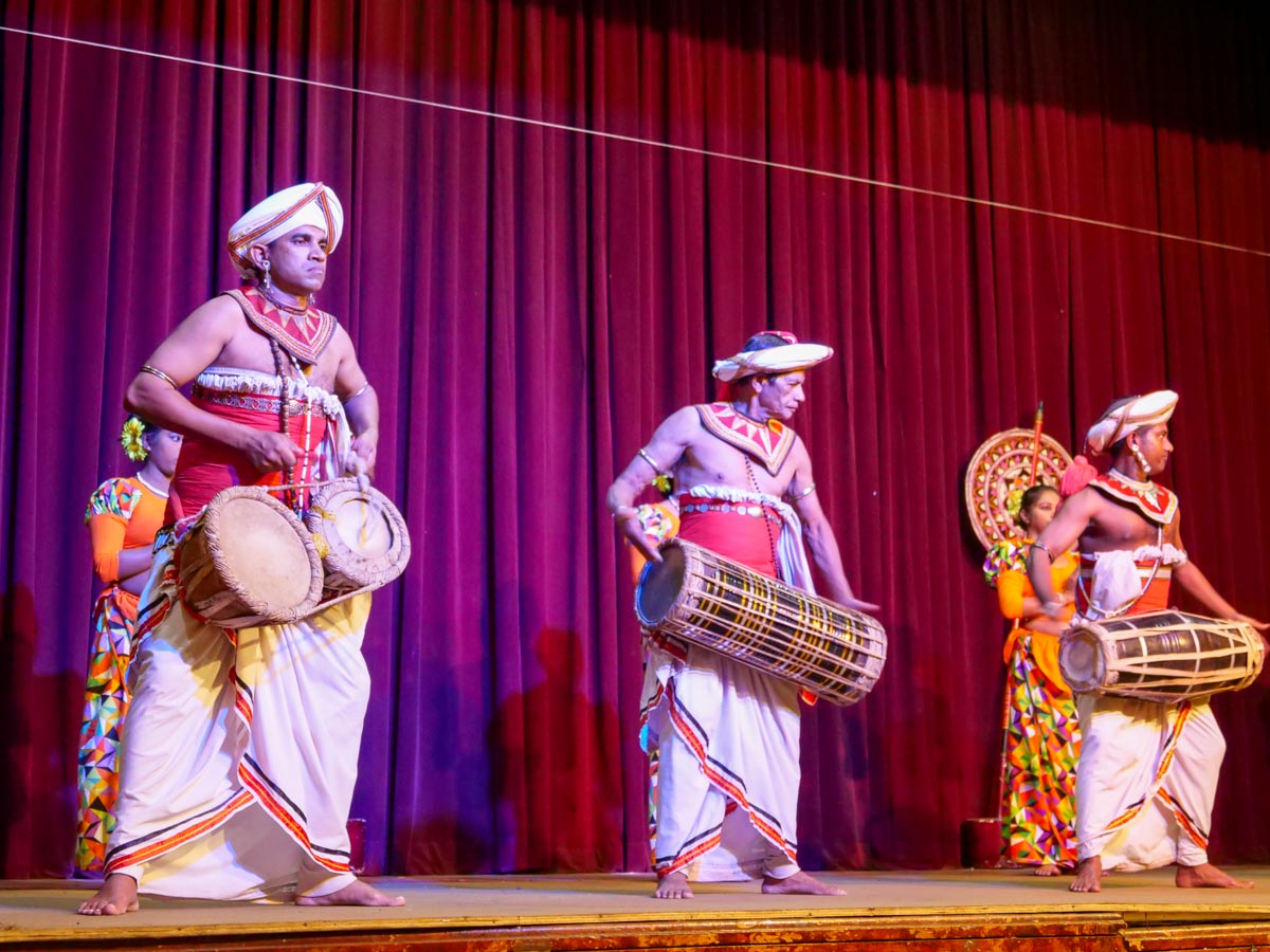 Sri Lanka, Traditional - Men folk dances