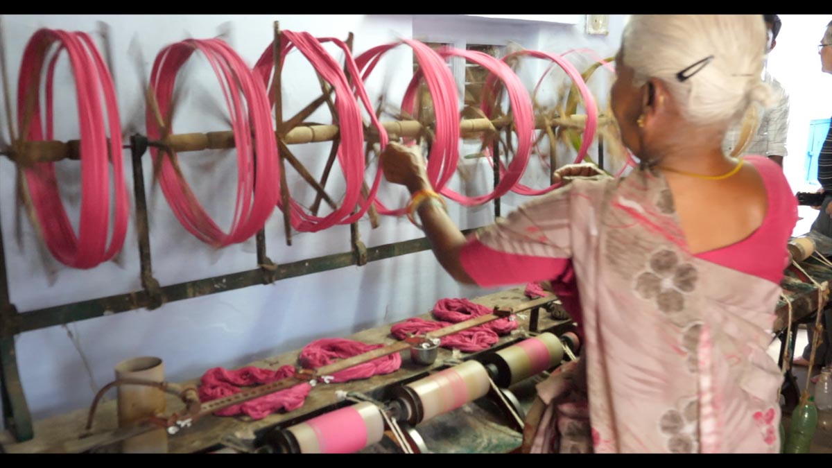 India, Kerla - Traditional weaving
