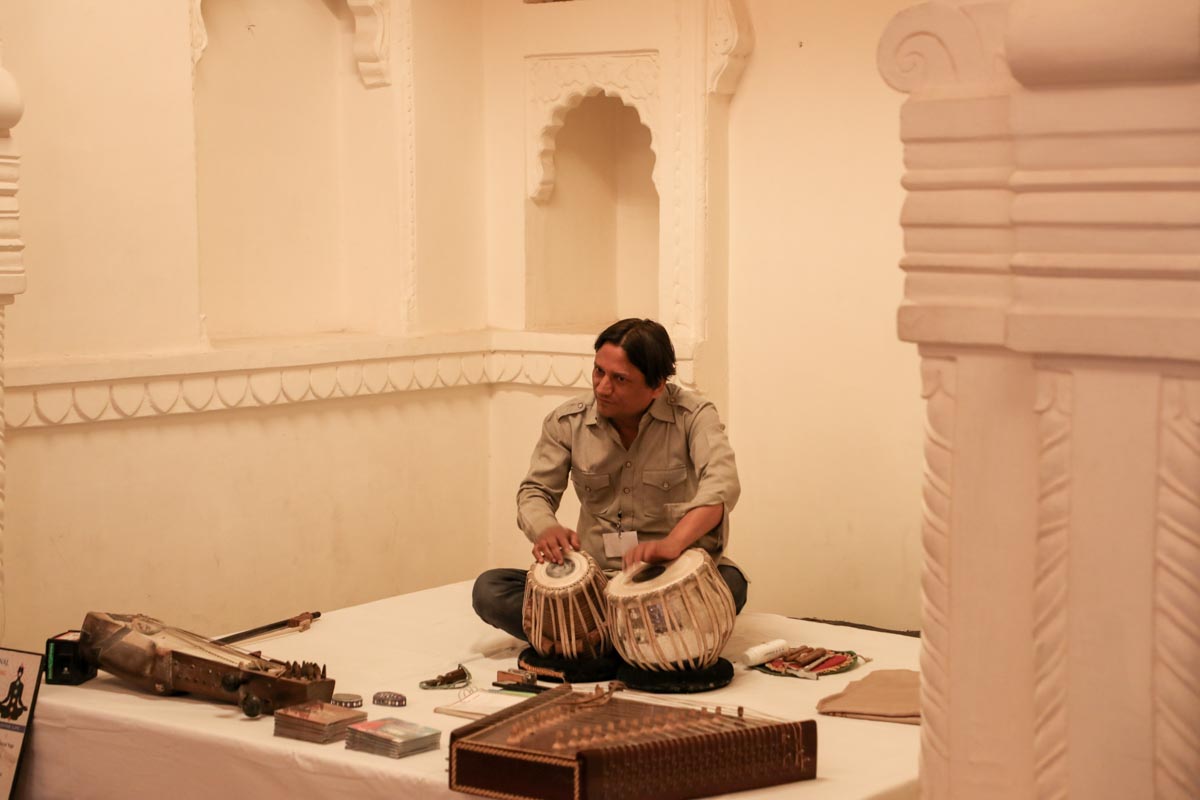 India, Rajasthan - Traditional, playing traditional Indian instruments