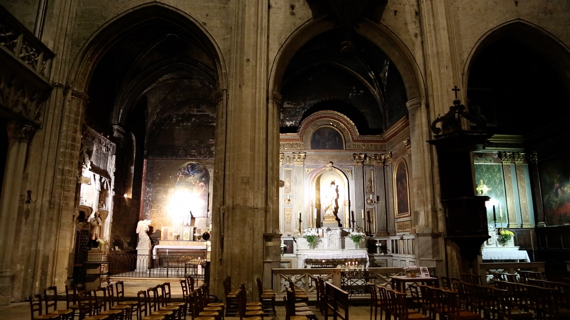 France, Avignon - Saint Didier Church