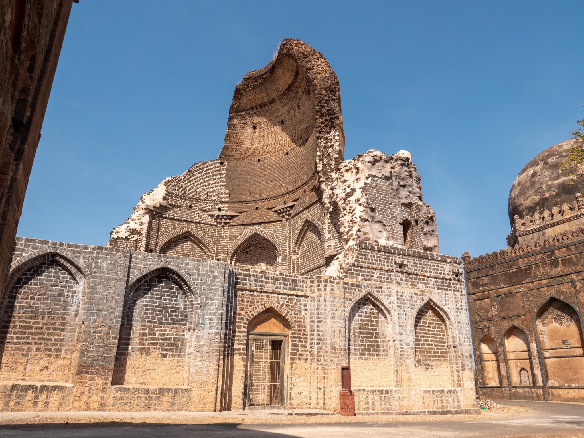 India, Karnataka, Bidar - Ashtur - Mausoleum of Sultan Nizam Shah