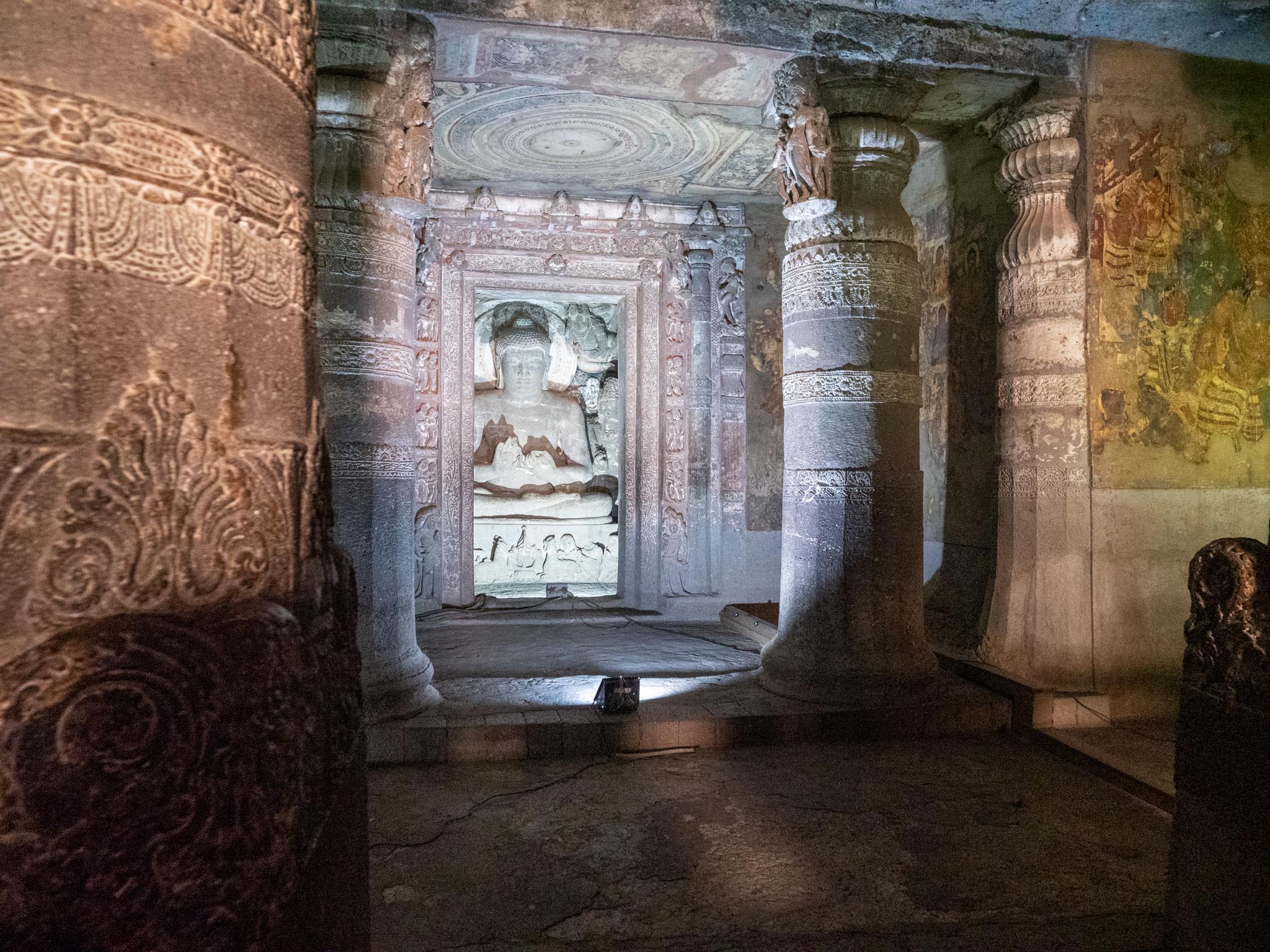 India, Maharashtra, Ajanta Caves - Cave 1