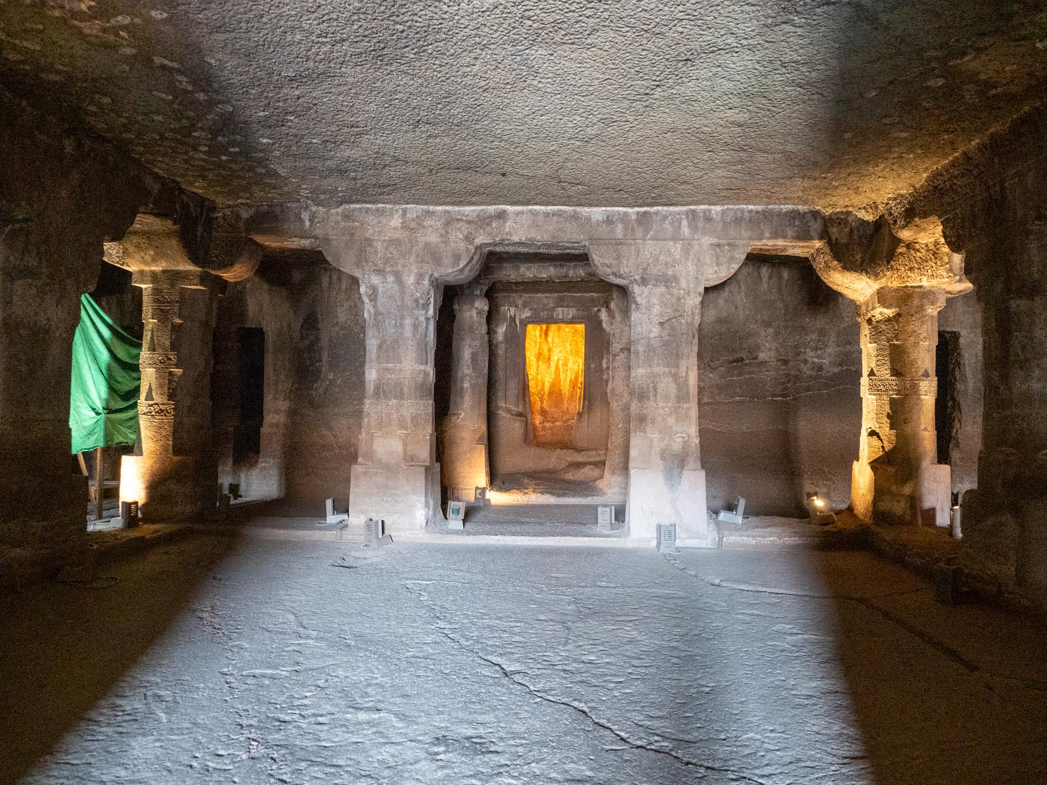 India, Maharashtra, Ajanta Caves - Cave 25