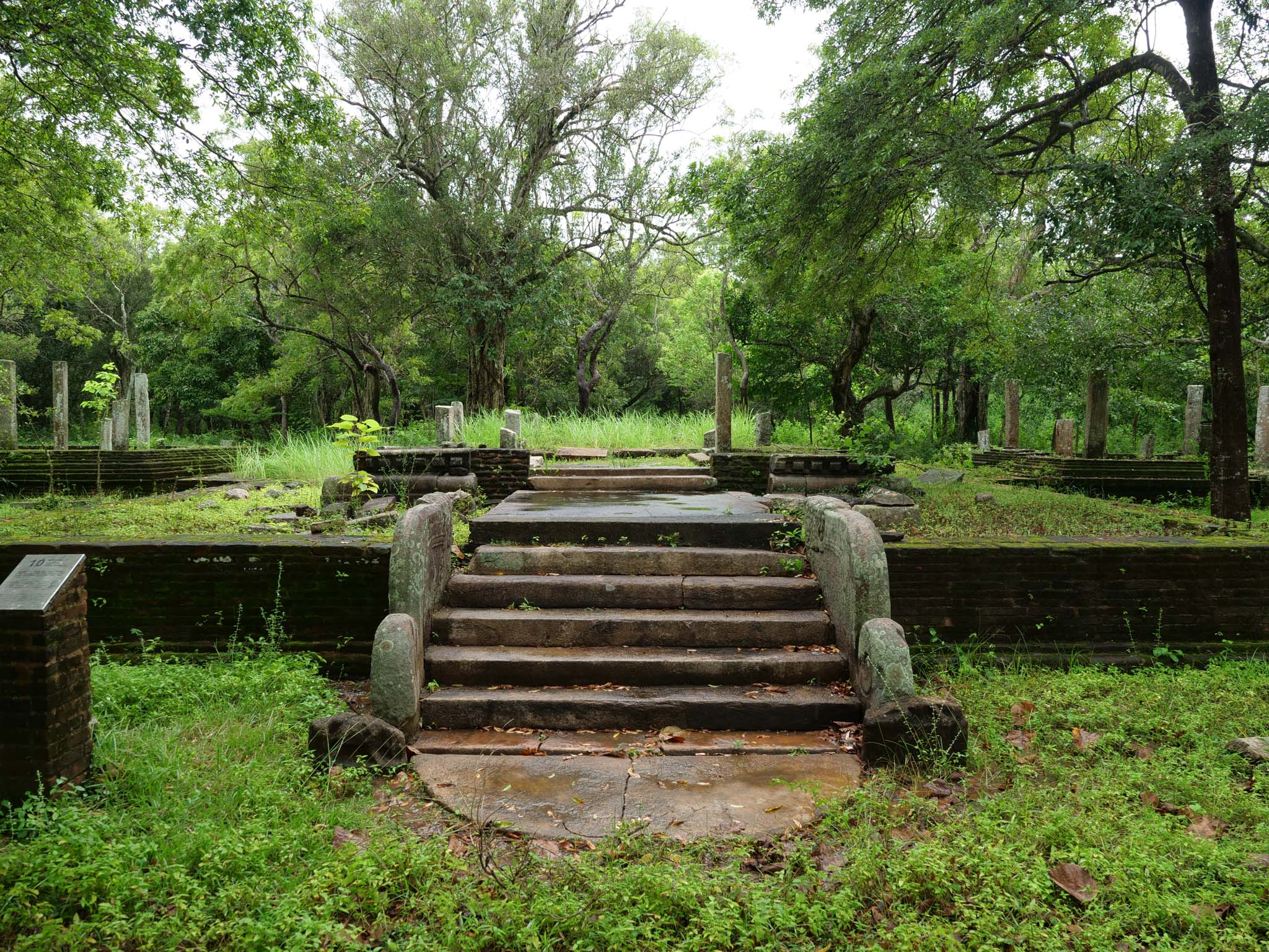 Sri Lanka, Anuradhapura - Image House