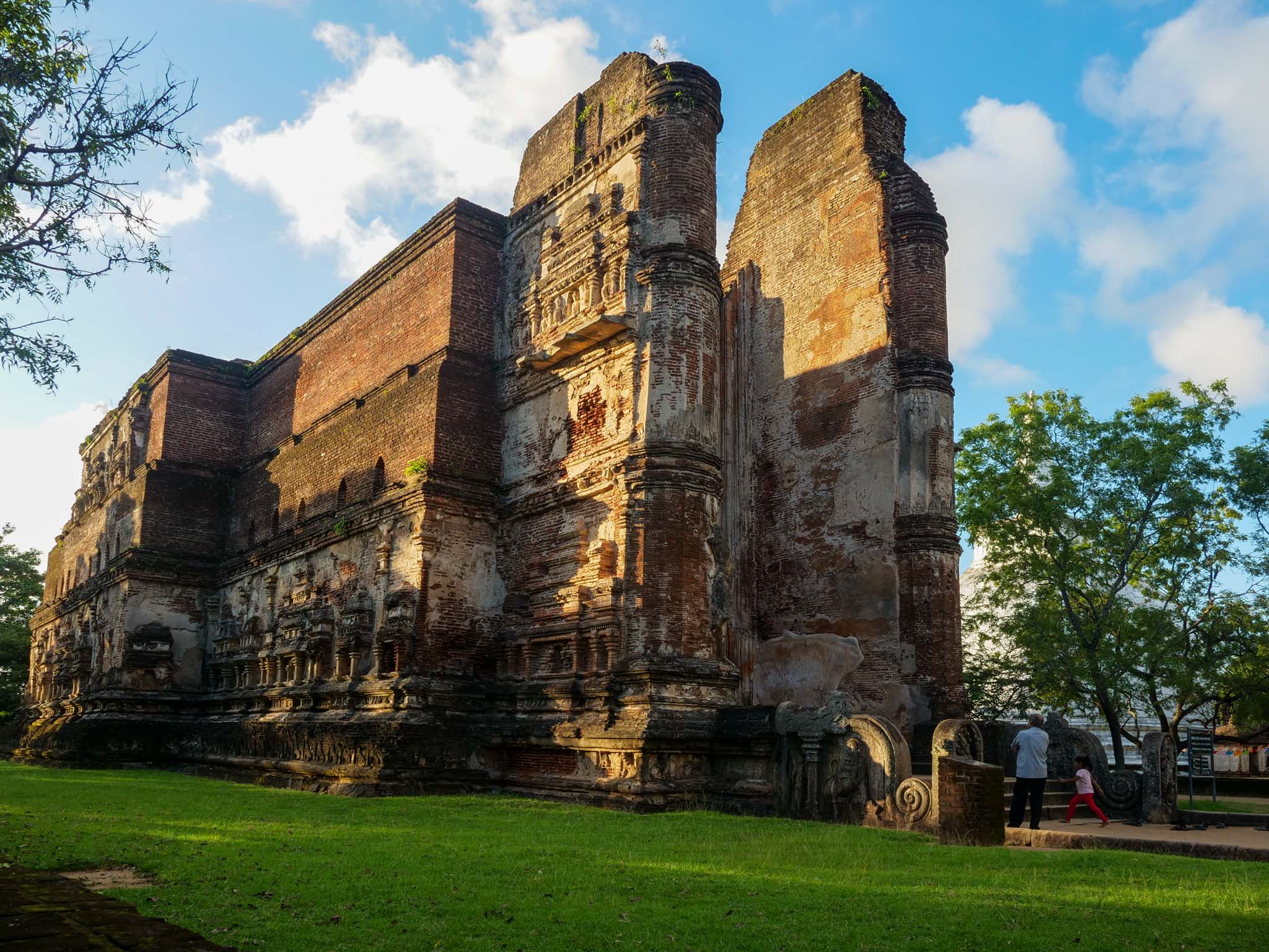 Sri Lanka, Polonnaruwa - Thuparama Buddhist Image House