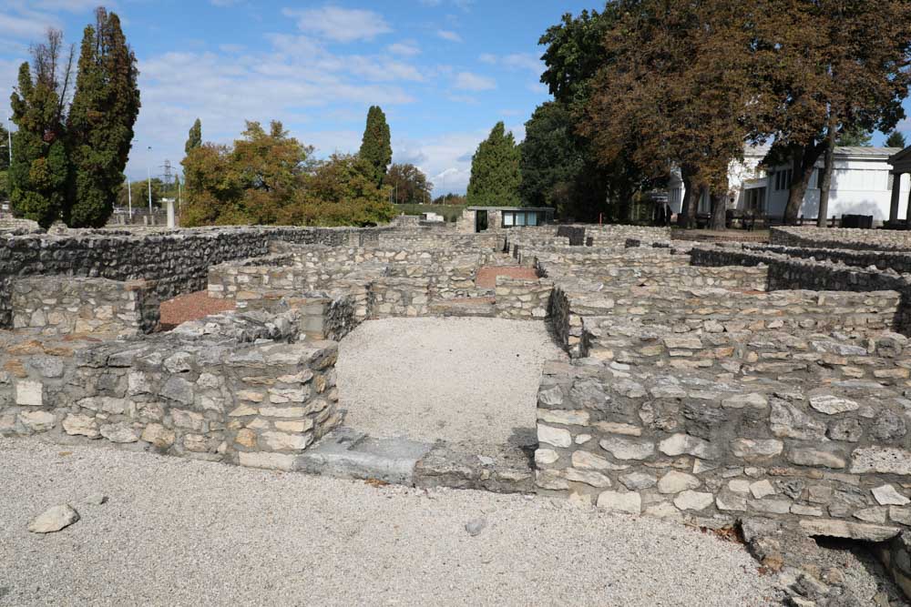 Hungary, Budaphest, Aquincum - Craftmen's houses with courtyard