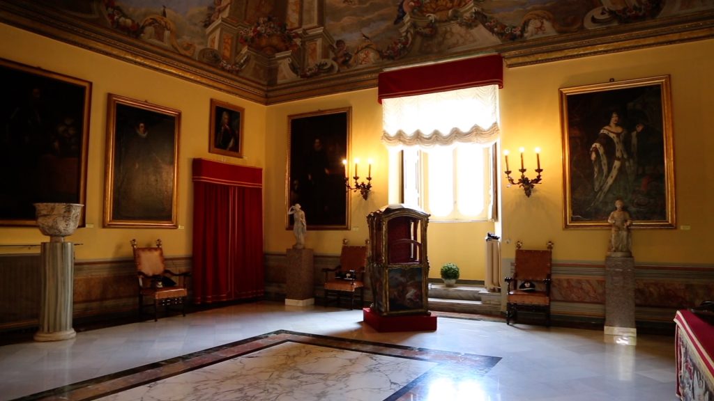 Italy, Rome, Palazzo Colonna – Baldacchino Room