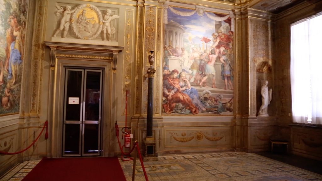 Italy, Florence – Palazzo Pitti – Room of Stove