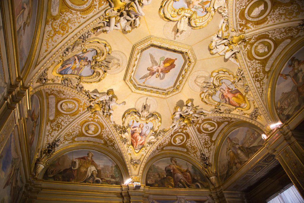 Italy, Florence – Palazzo Pitti – Room of Stove