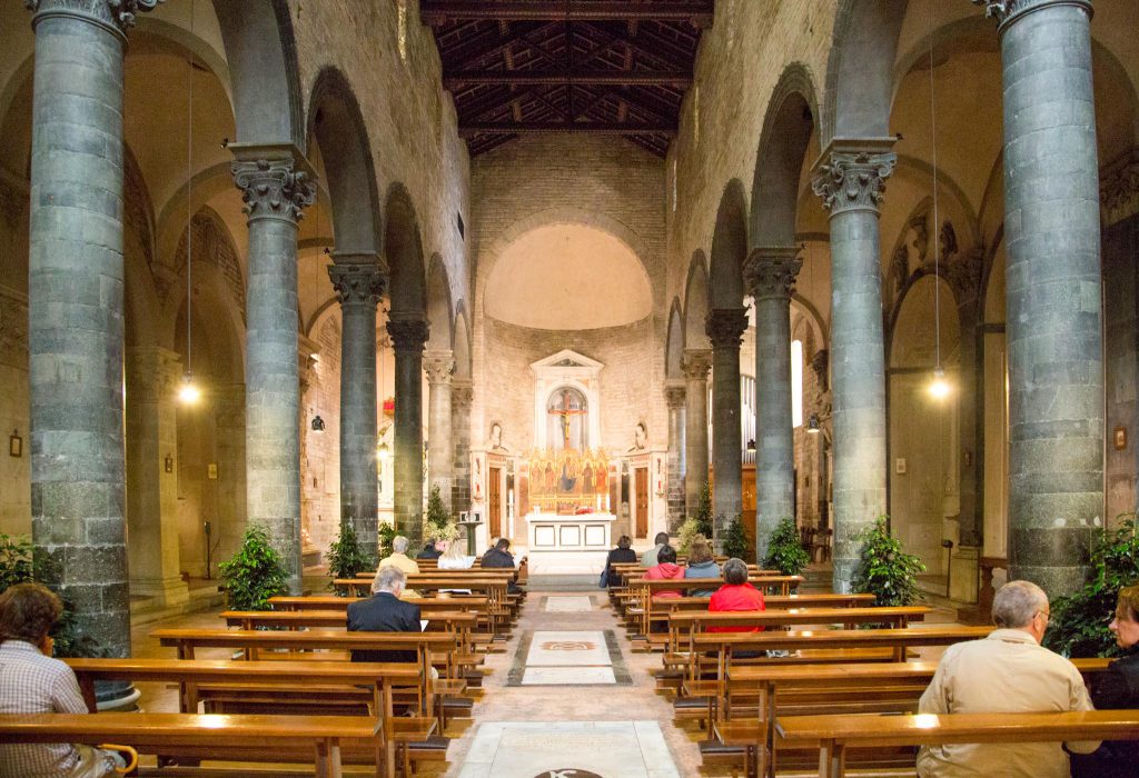 Italy, Florence – Borgo Santi Apostoli church – nave