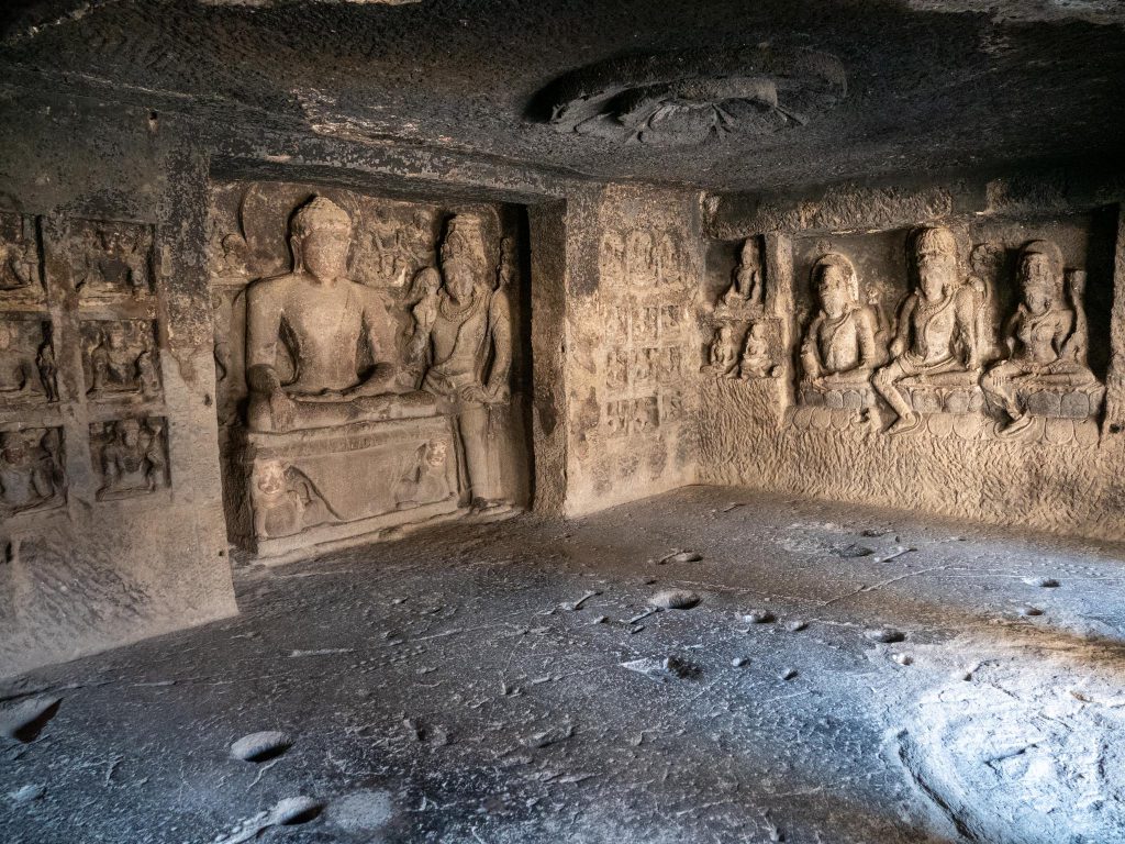 India, Maharashtra, Ellora – Cave