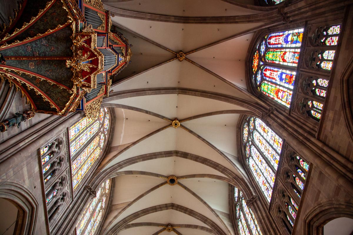 France, Strasbourg, Cathedral – Ceiling