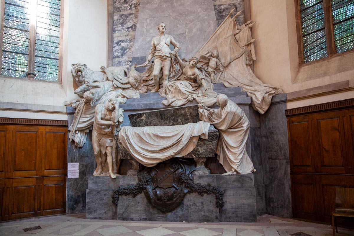France, Strasbourg Saint Thomas church – nave