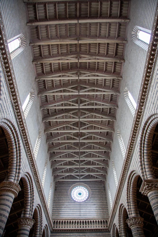 Italy, Orvieto Cathedral – ceiling