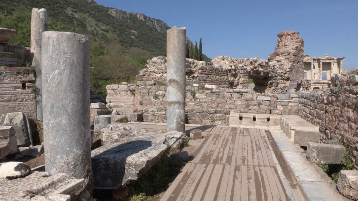 Turkey, Izmir, Ephesus, Roman Latrine