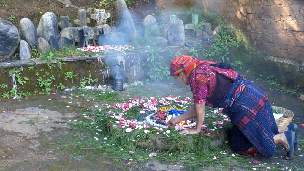 Guatemala, Antigua religious ceremony