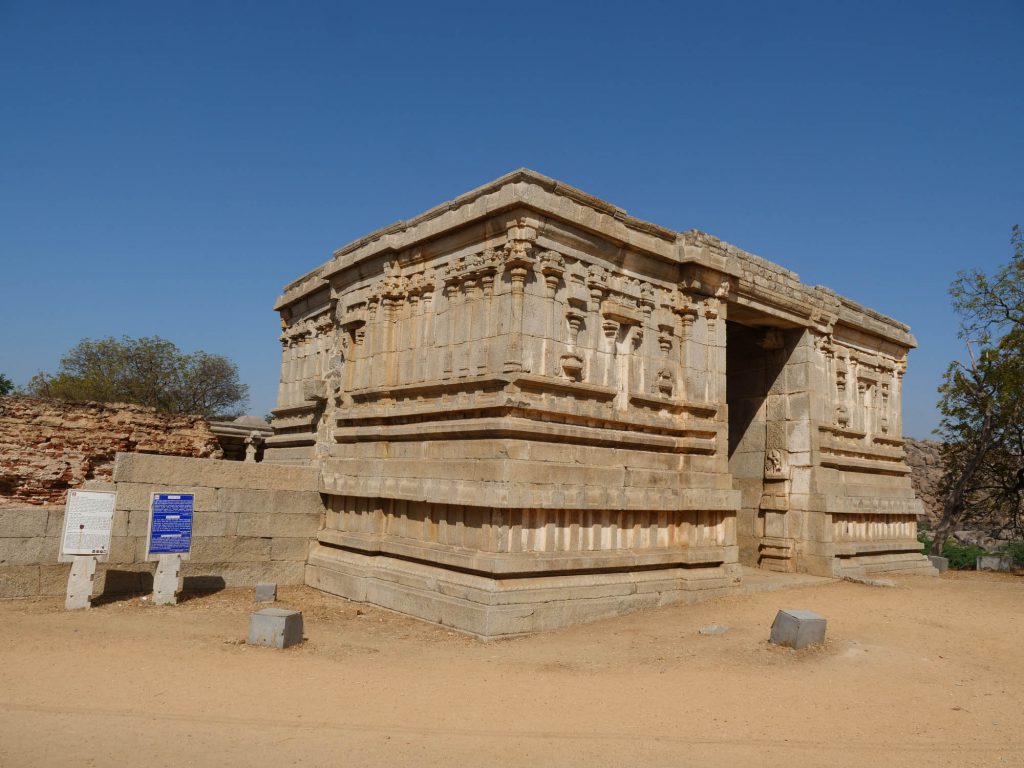 India, Karnataka, Hampi – Varaha temple