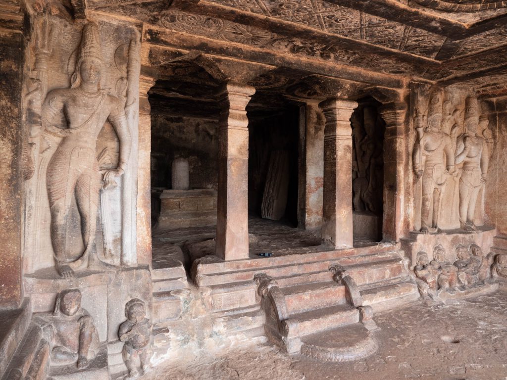 India, Karnataka, Aihole – Ravana Phadi cave temple