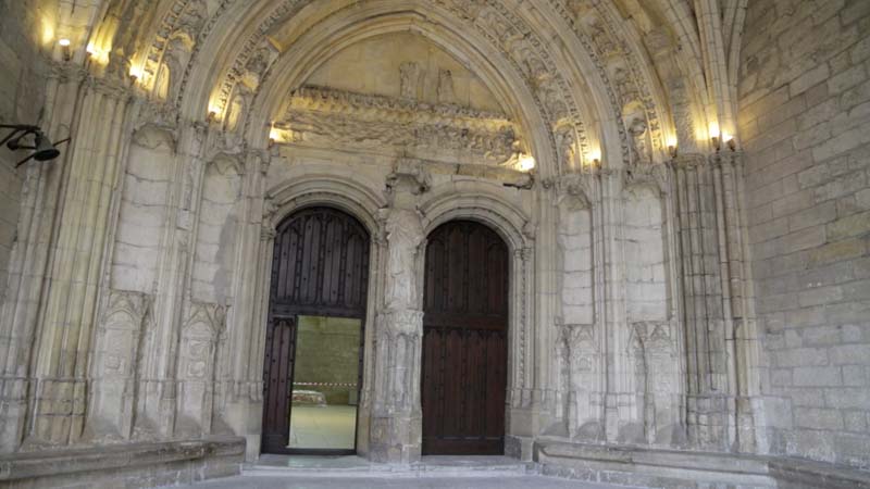 Avignon, Old Palace of Benedict XII -Great Chapel portal