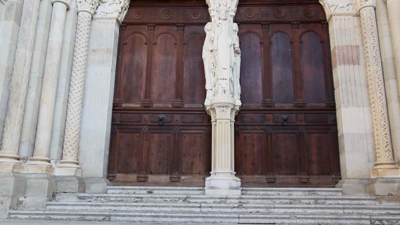 Autun, Cathedral – portal