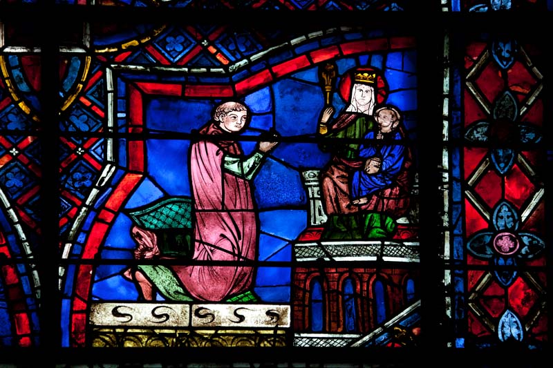Chartres-The Story of St. Remy