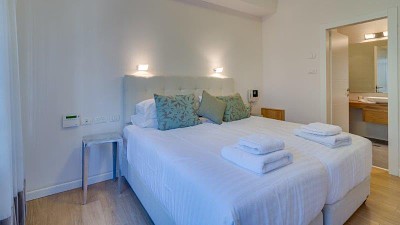 bedroom1