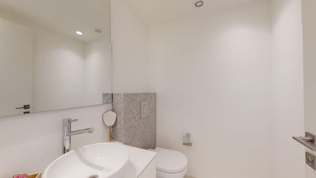 powder room