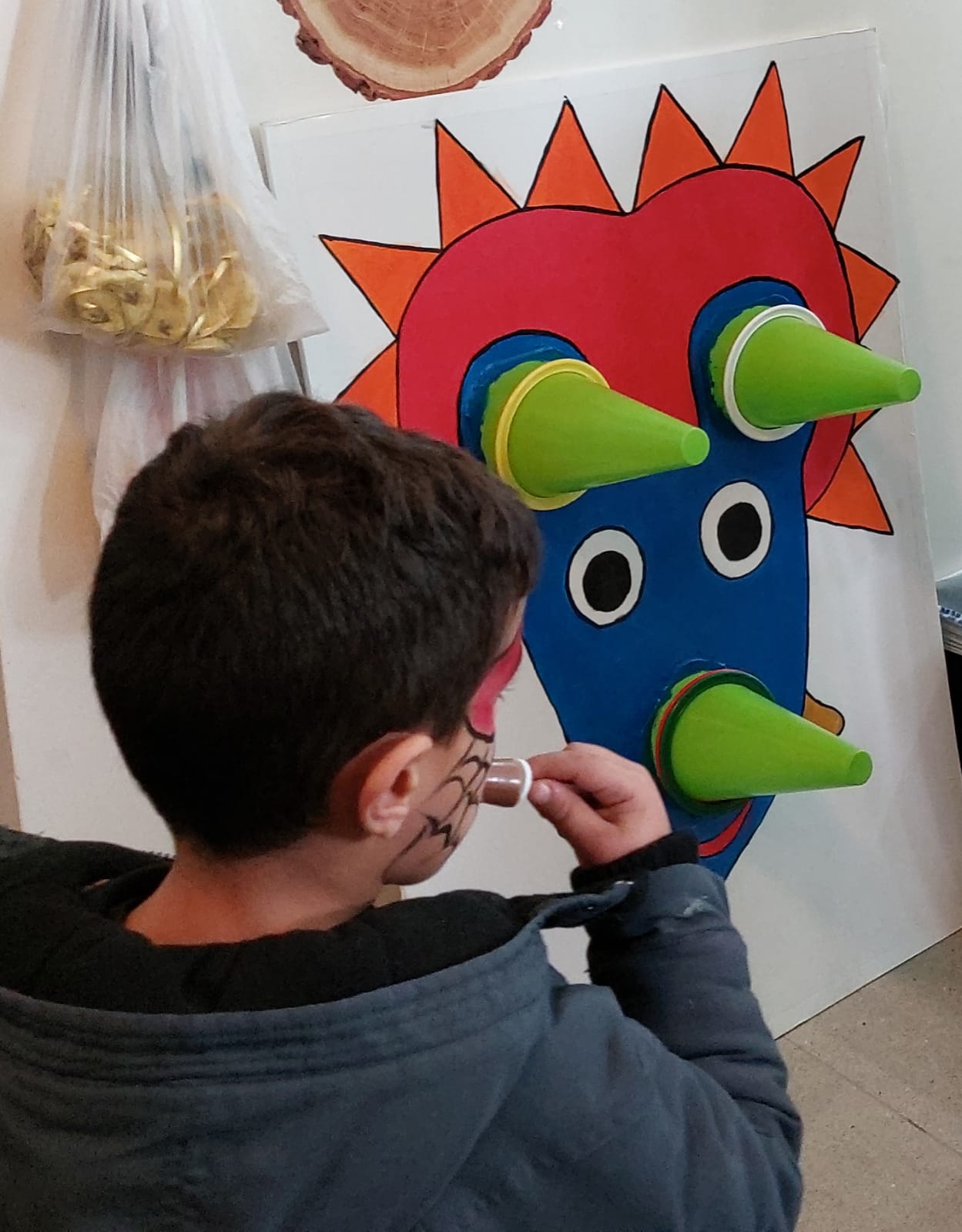 יום הולדת דינוזאורים — תמונה 8 מתוך 8