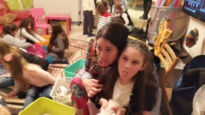 קרין דזנט — בילבולית הליצנית ובעלי החיים — תמונה 1 מתוך 10