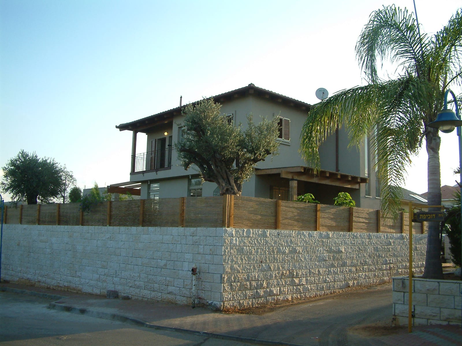 בית בצור משה 16