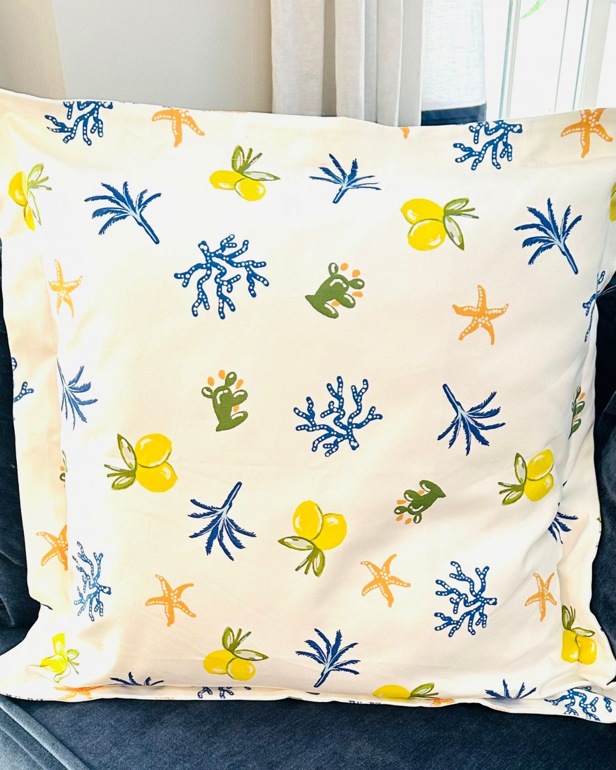 Pillow in Tropical Style — Lifestyle by Limor Mazuz