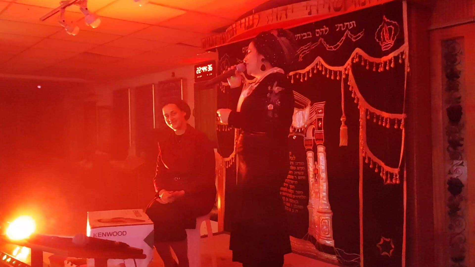 אילנה עדני שרה לרבנית סופי גבאי