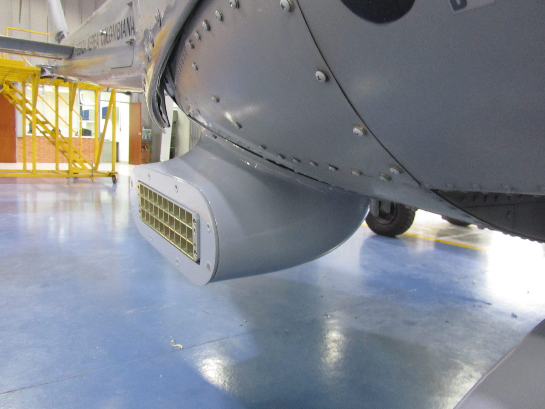 Self-Protection Suite on Super Puma — photo 3 of 4