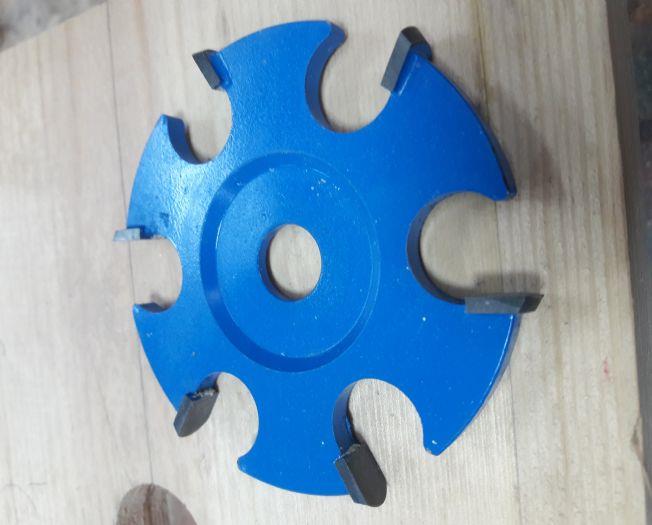 דיסק 90 ממ עם 6 סכינים