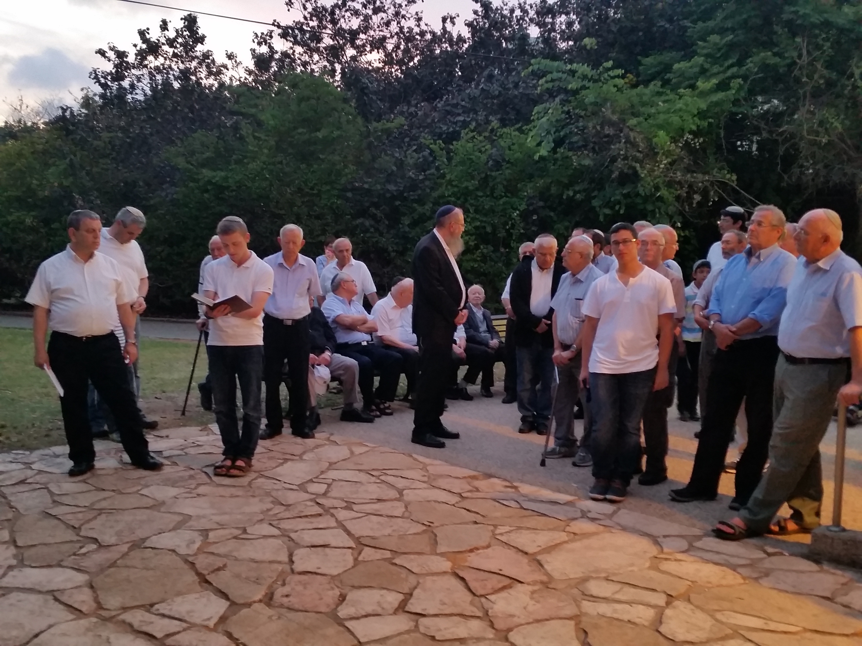 תמונות מחיי הקהילה 7
