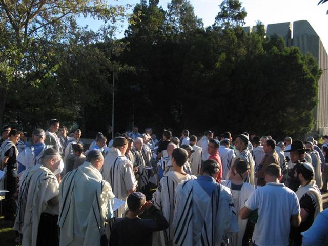 תמונות מחיי הקהילה 23