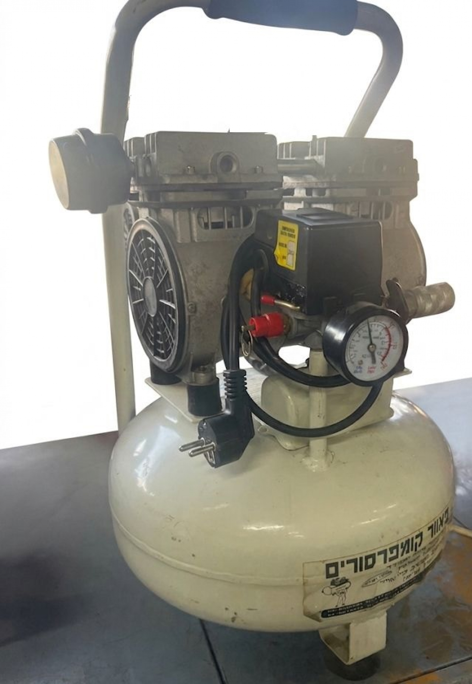 קומפרסור נטול שמן