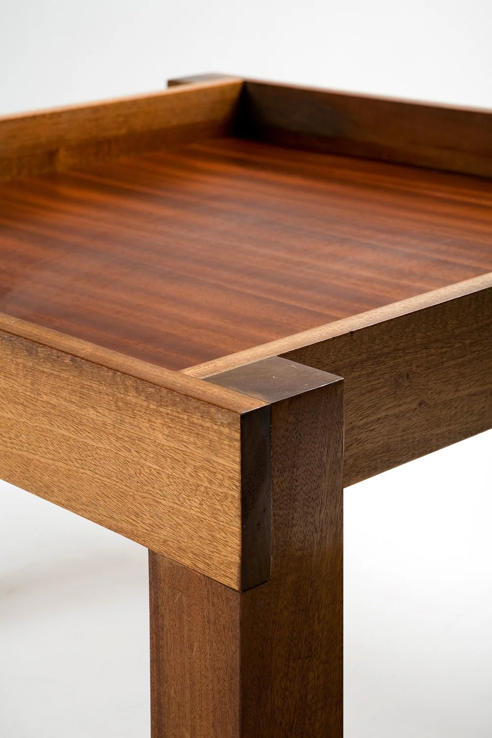 CUBE TABLE