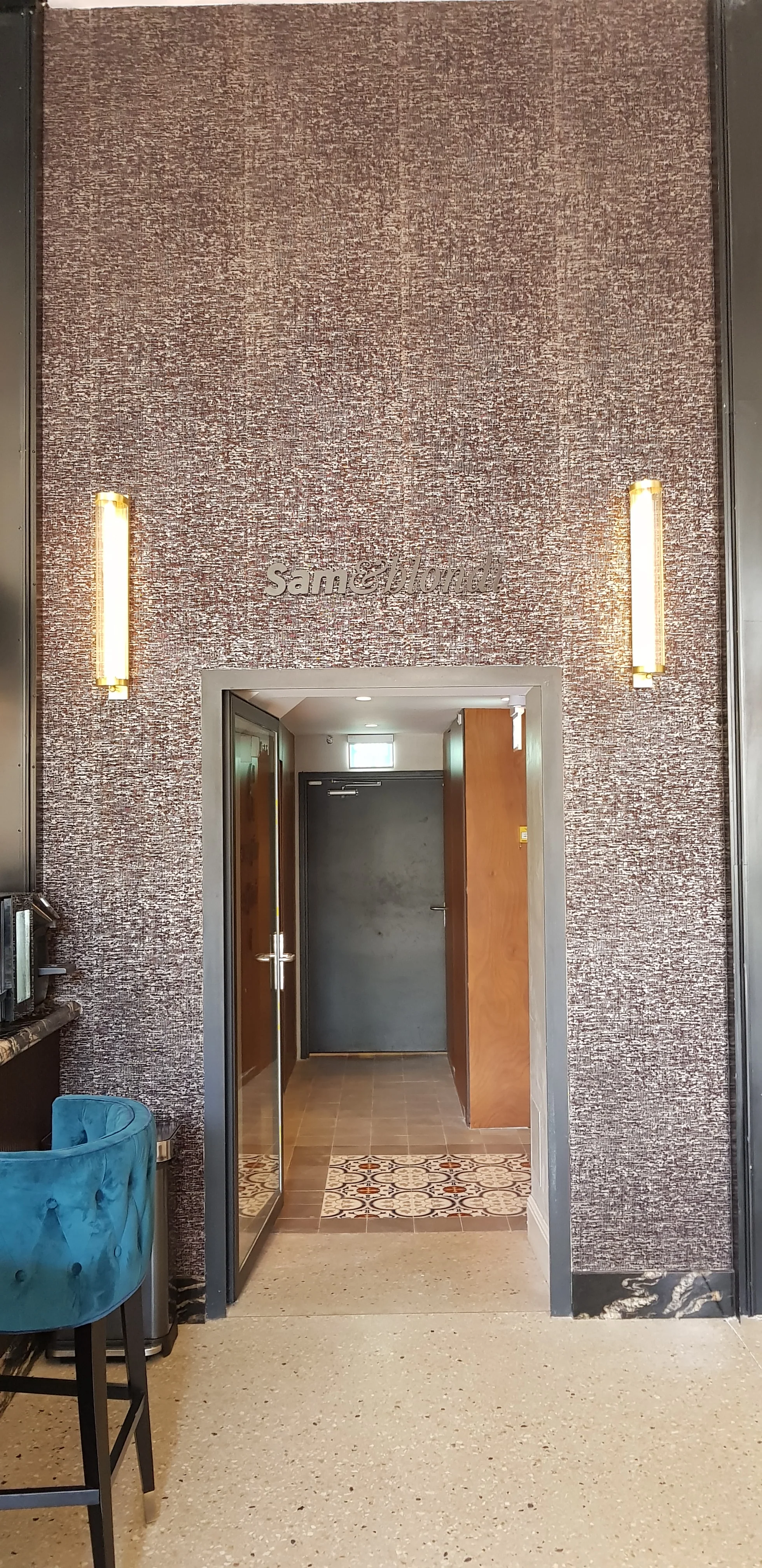 Sam & Blondi Hotel
