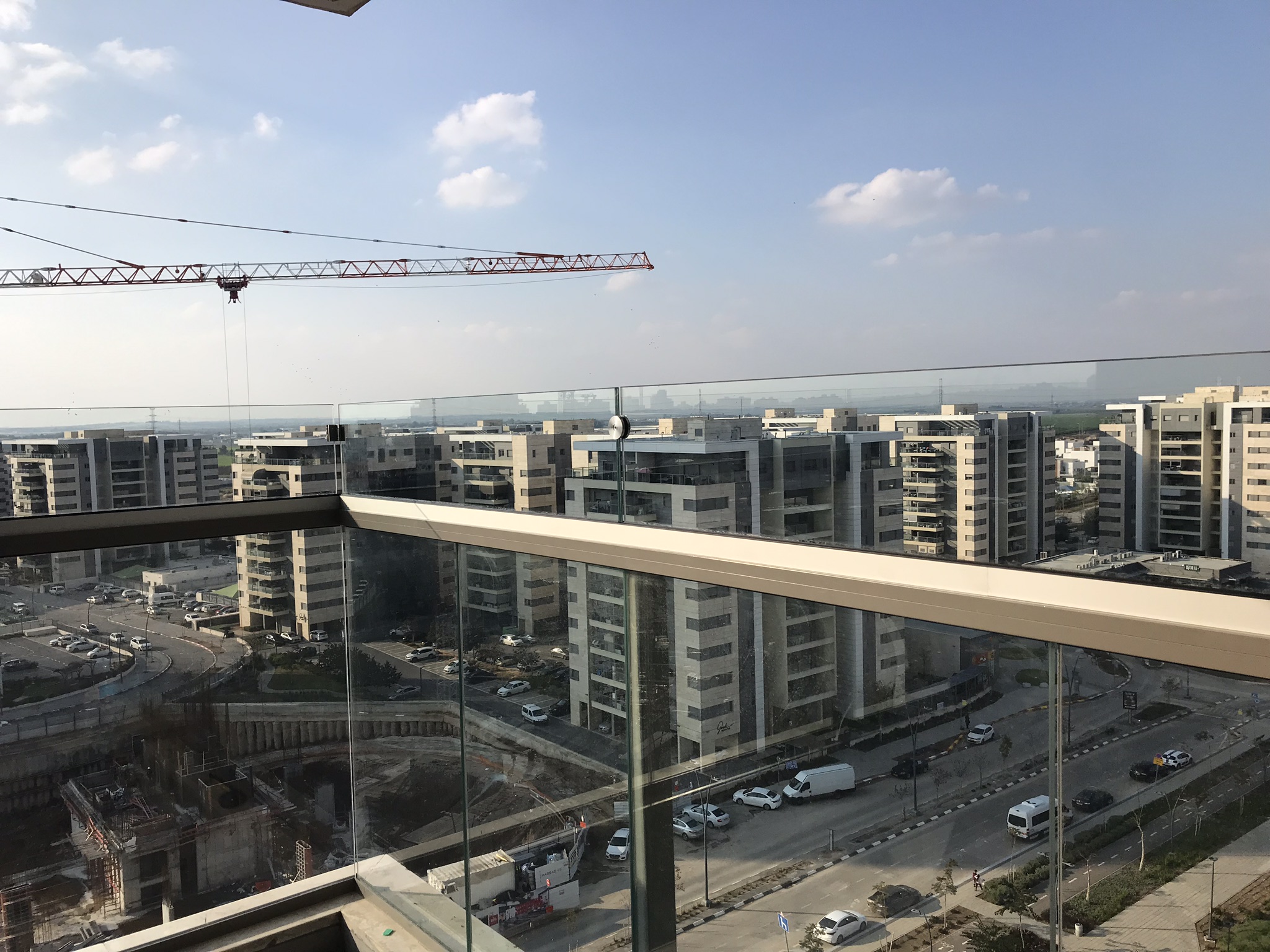 הגבהת מעקה על פי תקן