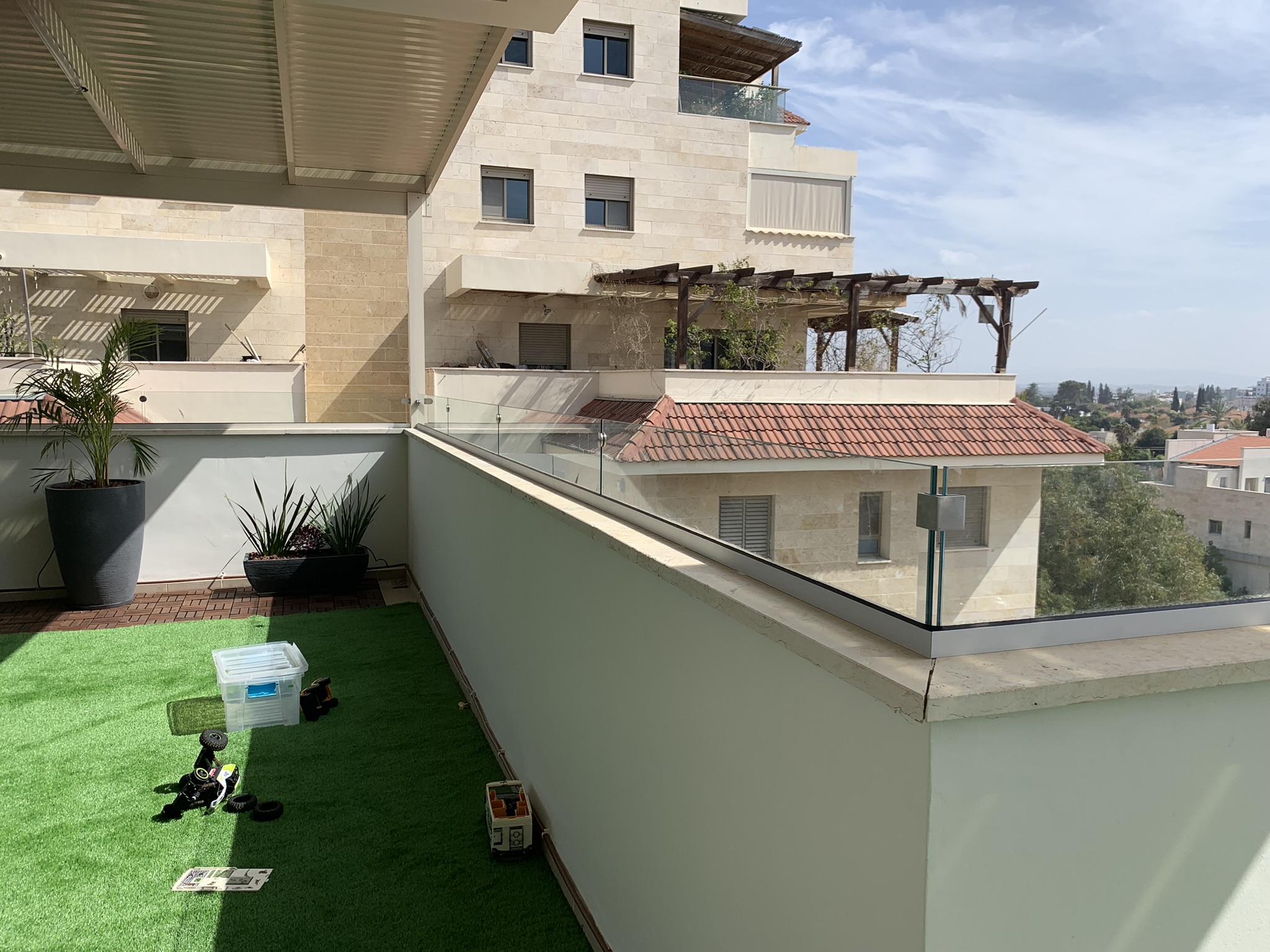 הגבהת מעקה פרדס חנה