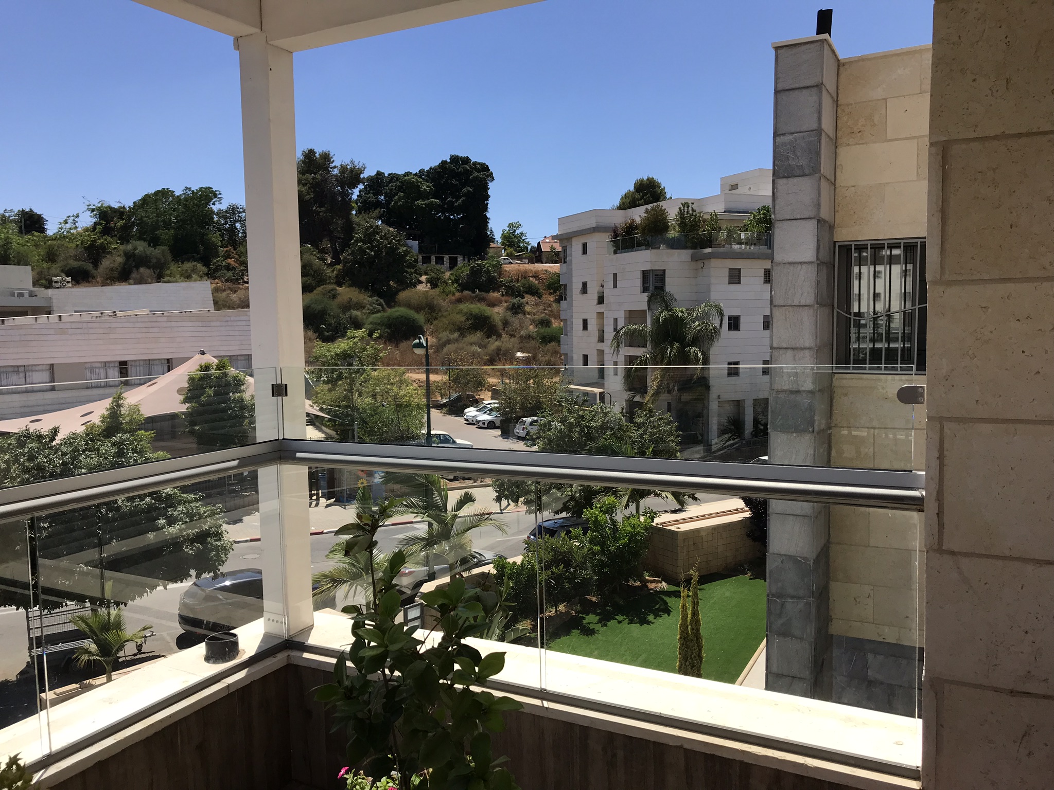 גלריית עבודות - הגבהת מעקה