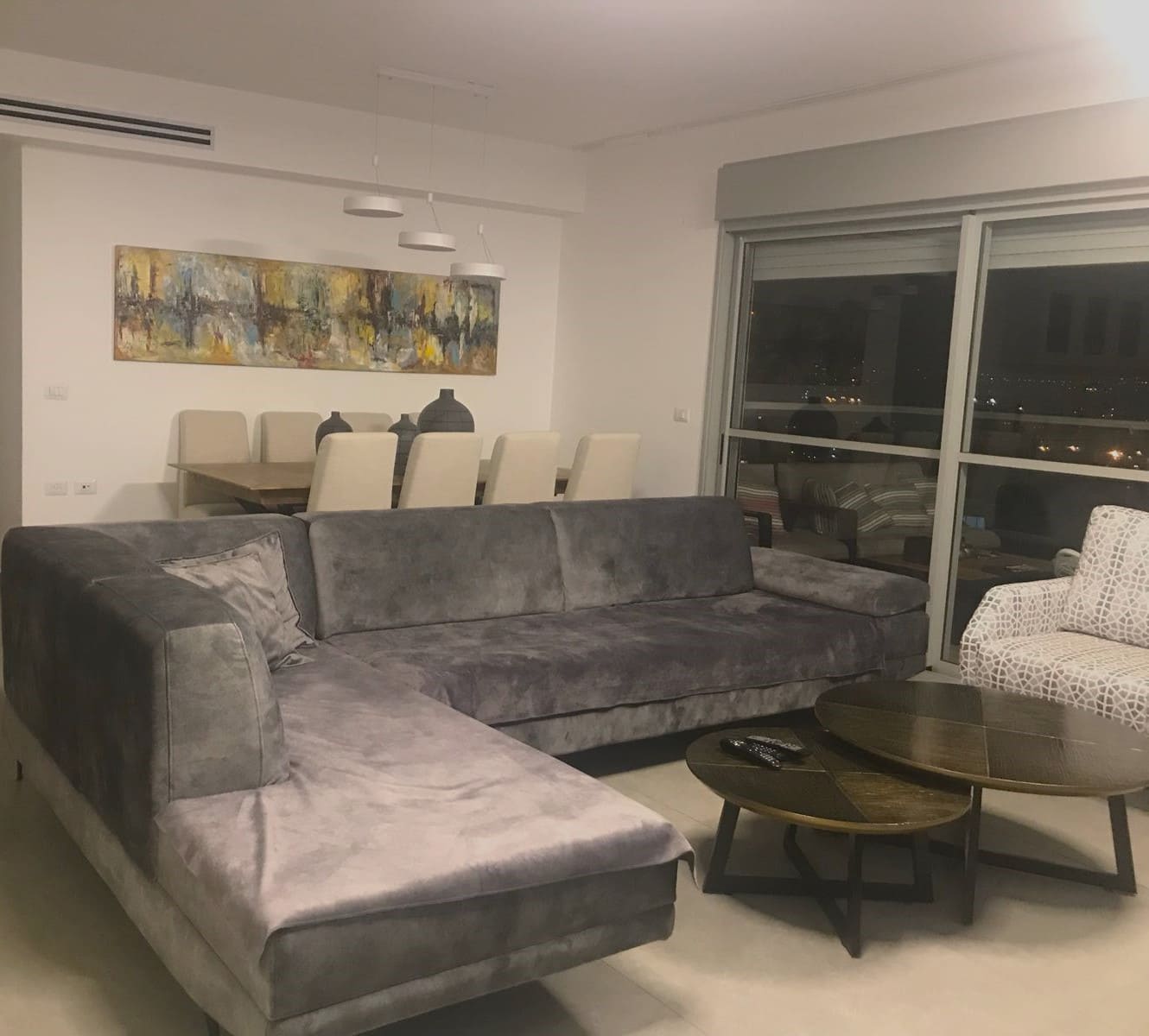 תמונה לבית ציור בפינת האוכל