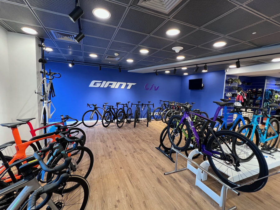 עיצוב חנות GIANT