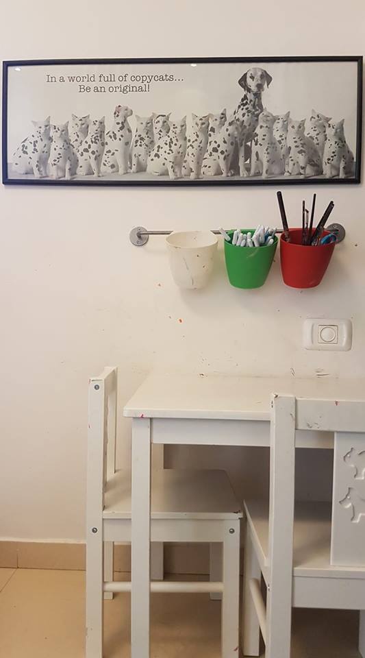 פינת היצירה בקליניקה.jpg