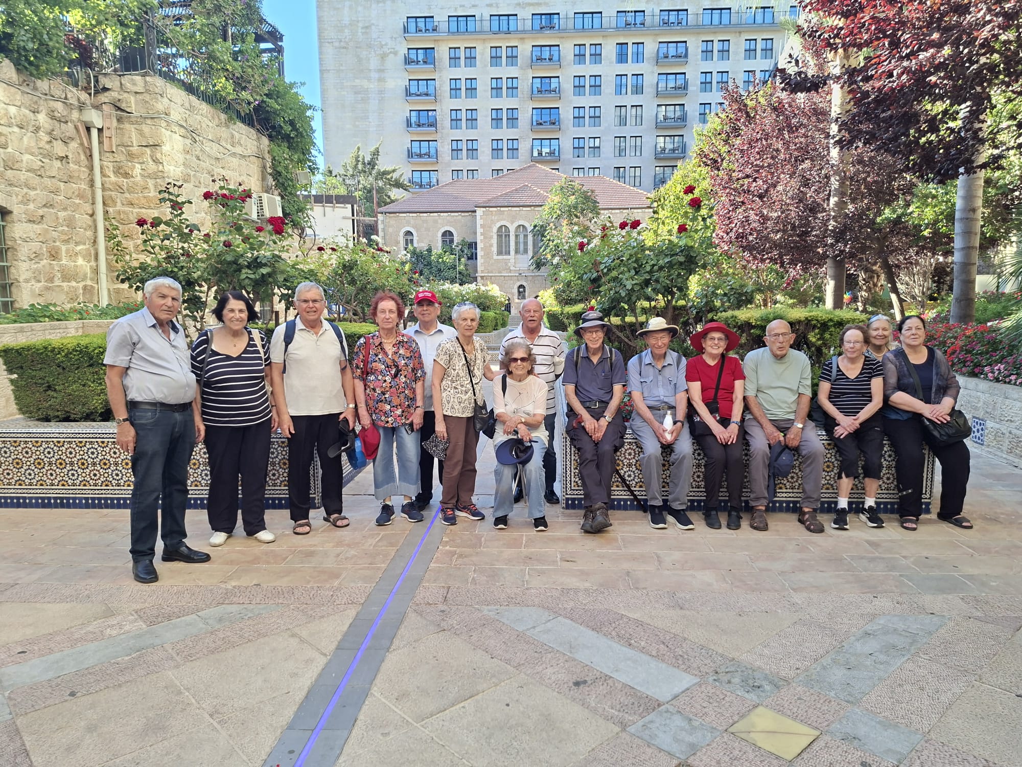 המסיירים בתמונה קבוצתית