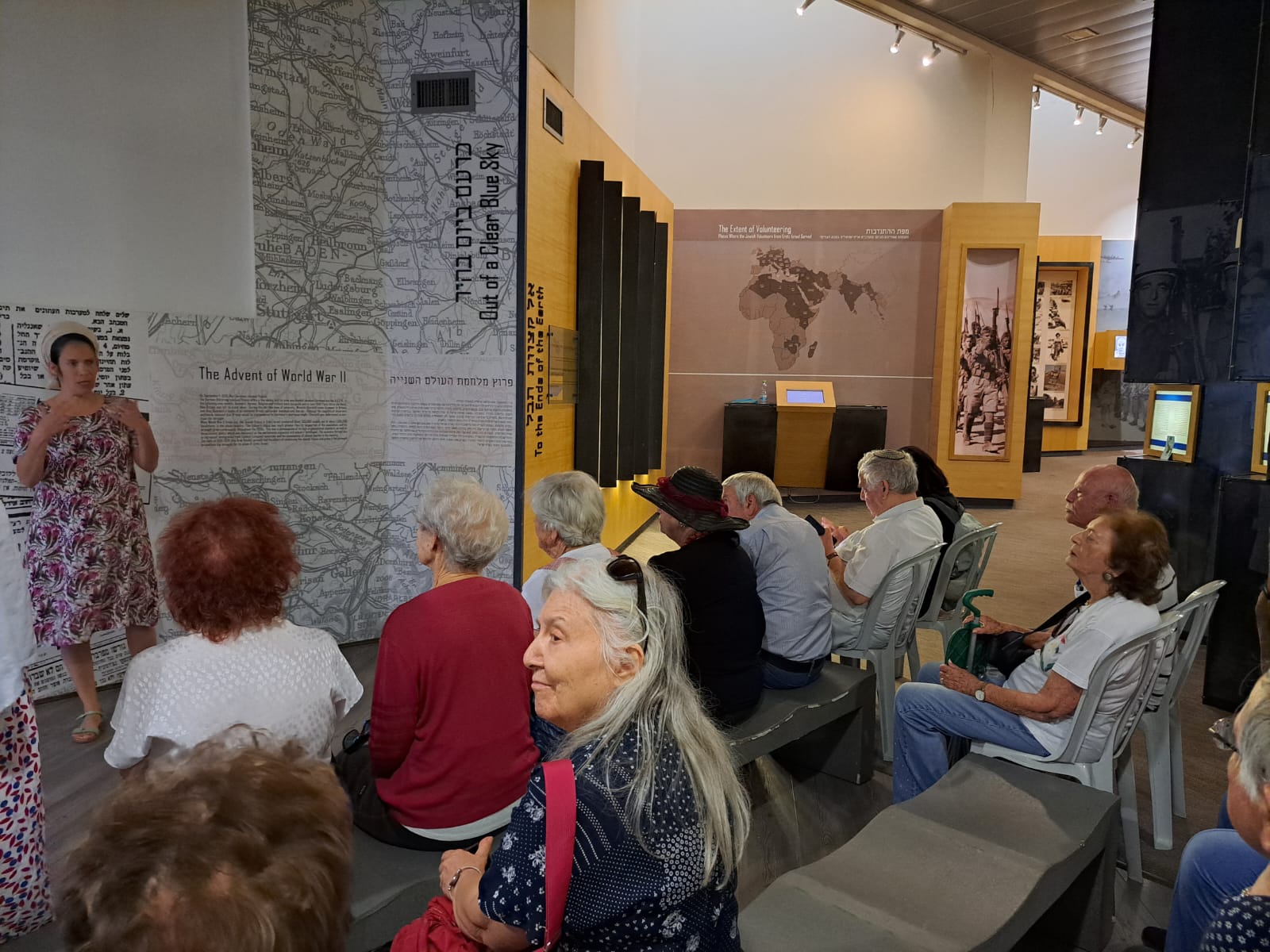 אירועים ודמויות בימים אדומים — תמונה 9