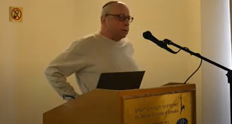 מר דן רויטל מהנדס AI בחברת PWC Next, עוסק במסגרת החברה בפיתוח מודל שפה עברי